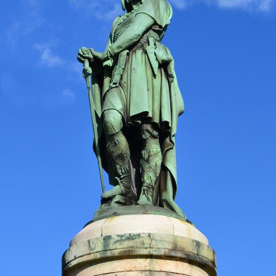 Vercingétorix Monument