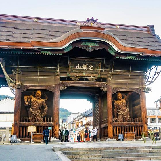 Zenkoji Omotesando