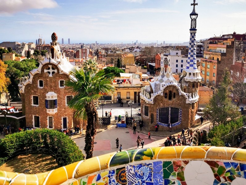 برشلونة