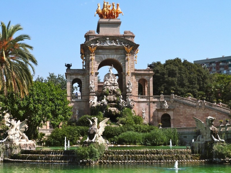 برشلونة