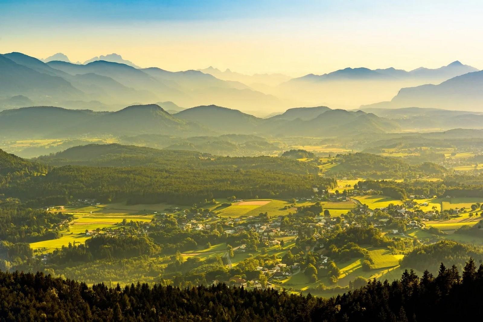 Landing Austria