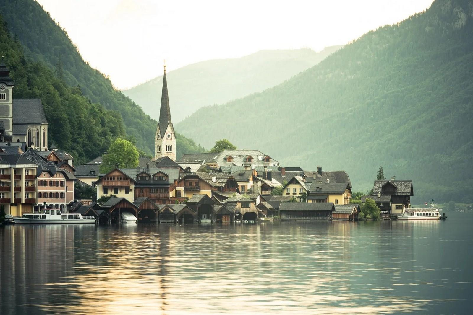 Landing Austria